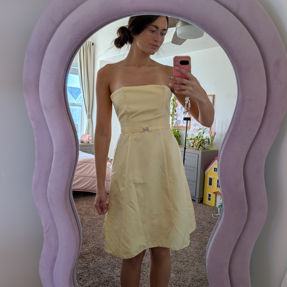 Michaelangelo Dresses & Skirts - Vintage Elegant Yellow Strapless Dress Size Small